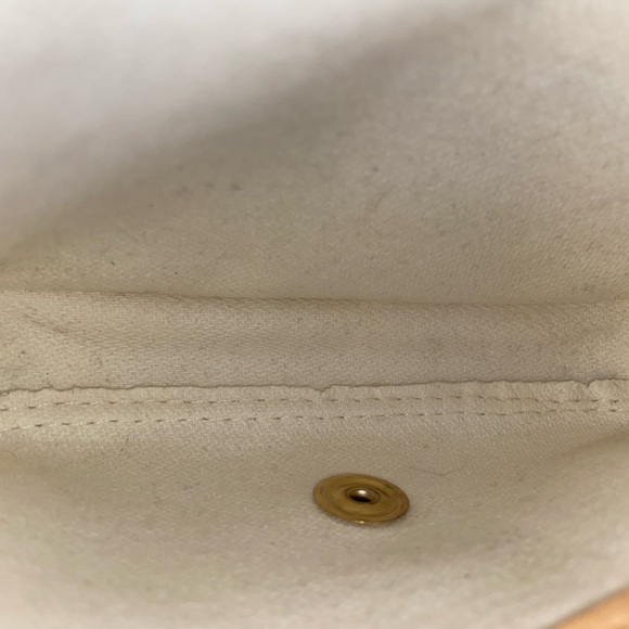 Dooney & Bourke Wristlet  NWOT - Picture 10 of 10